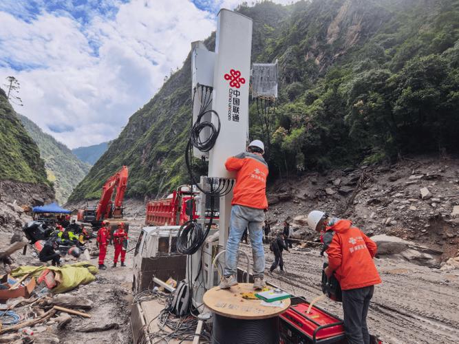 吉隆口岸首个紧邻国门的应急基站开通投用